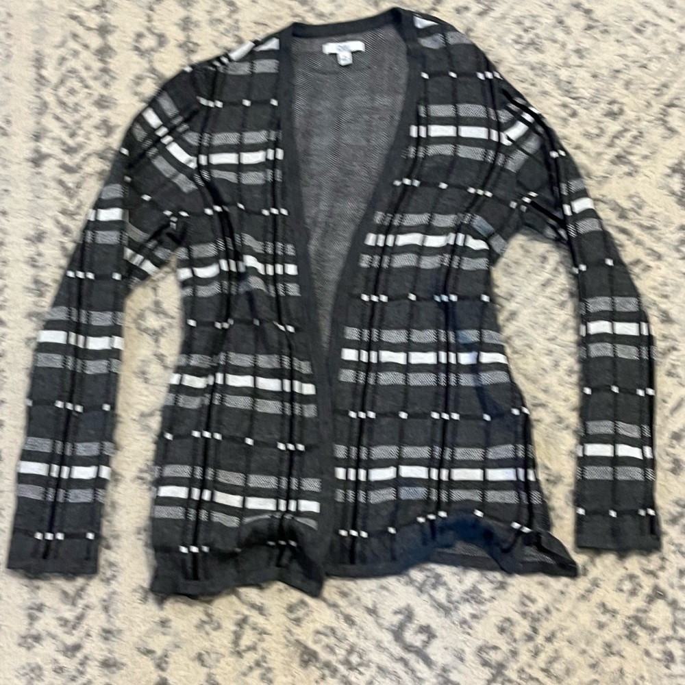 Grey scale cardigan